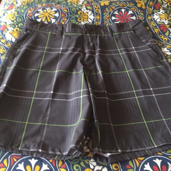 Men's hybrid shorts - Picture 1 of 2